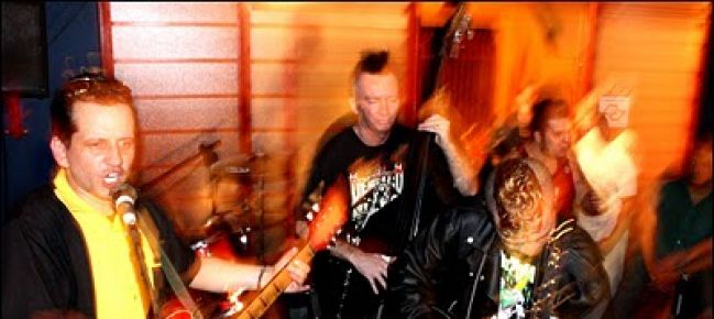 Skizoyds faz homenagem ao Cramps no Psycho Carnival Skizoyds faz homenagem ao Cramps no Psycho Carnival